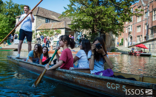 Cambridge Tour and Punting on the River Cam 
